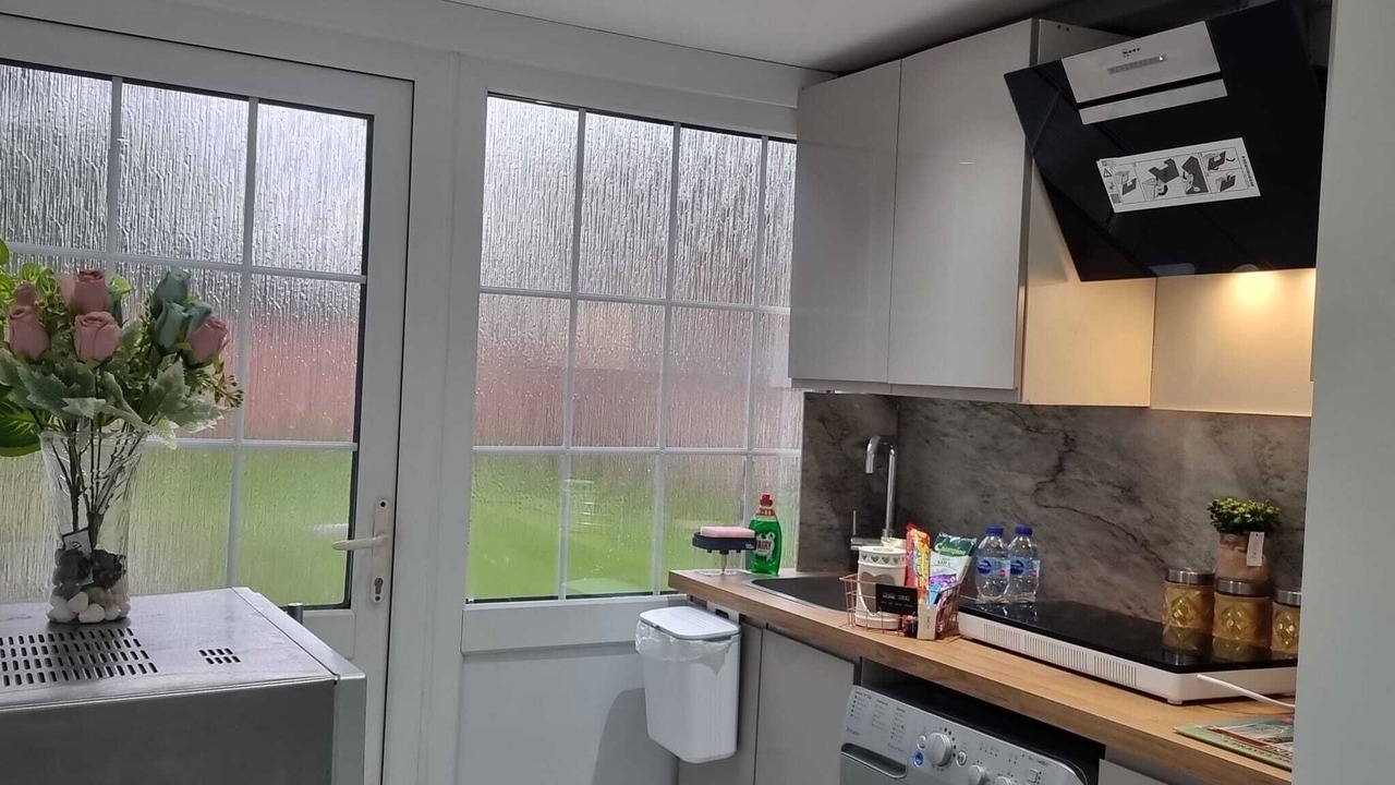 Photo of Kitchen in Longbridge