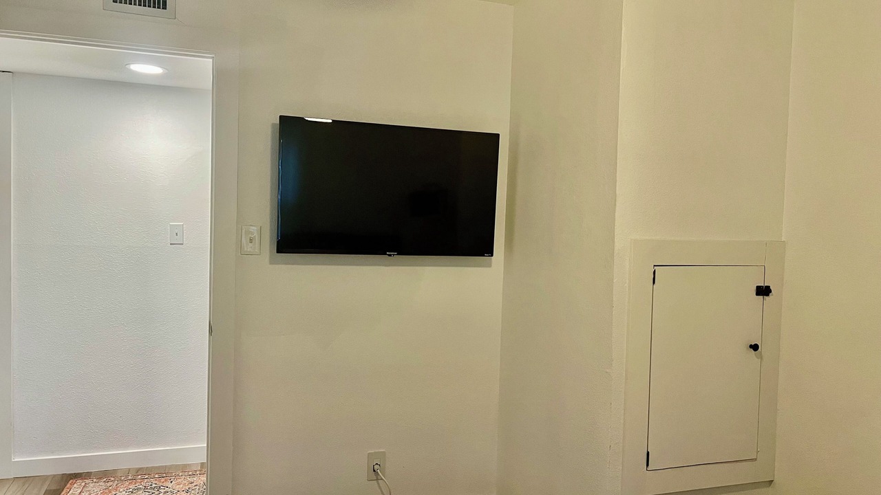 Photo of Bedroom in McNeil