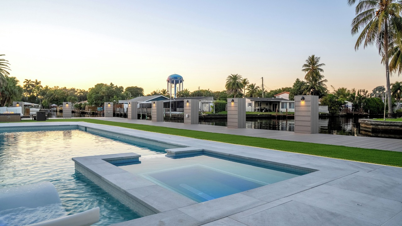 Photo of Outdoor in North Central Hollywood