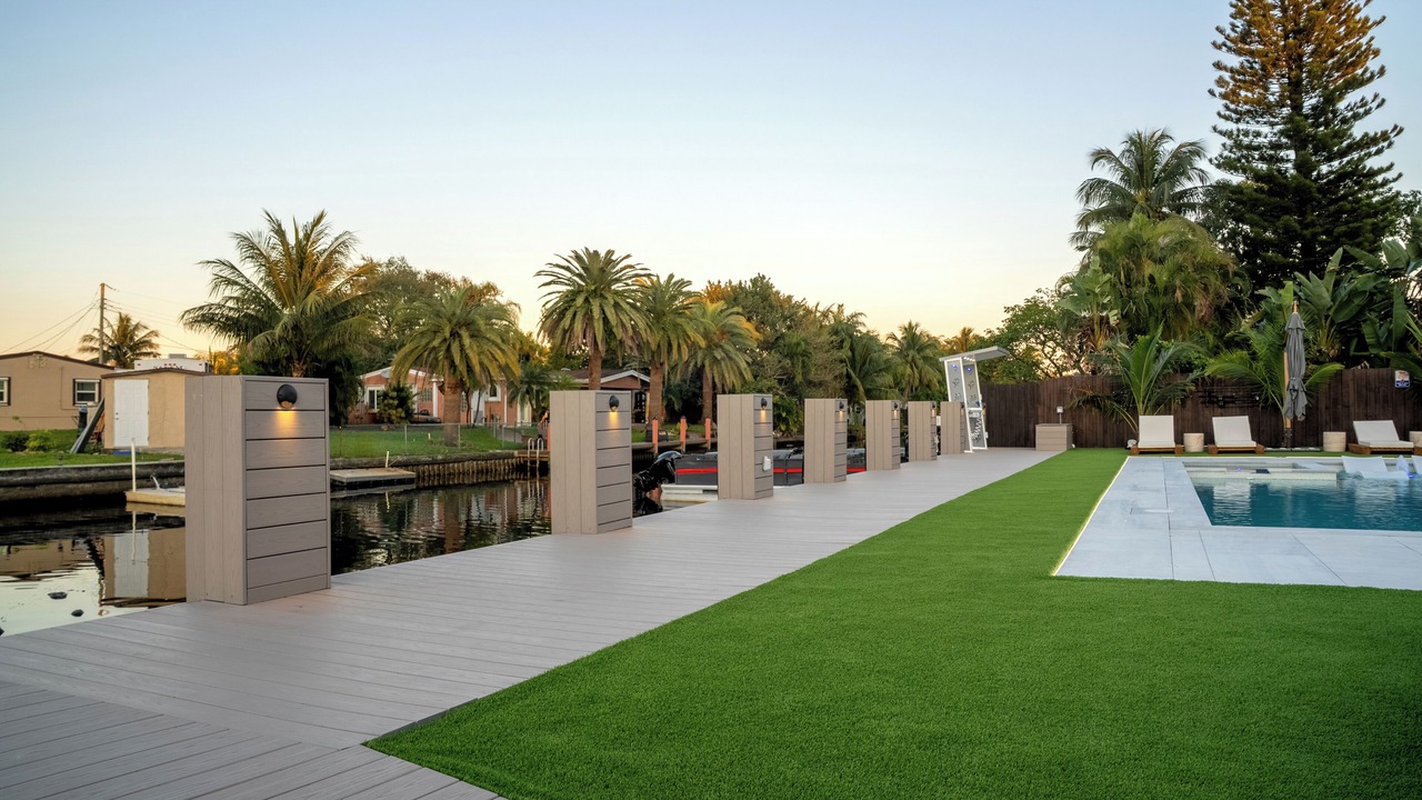 Photo of Outdoor in North Central Hollywood