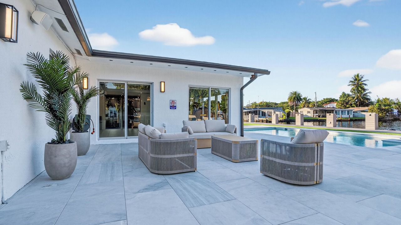 Photo of Outdoor in North Central Hollywood