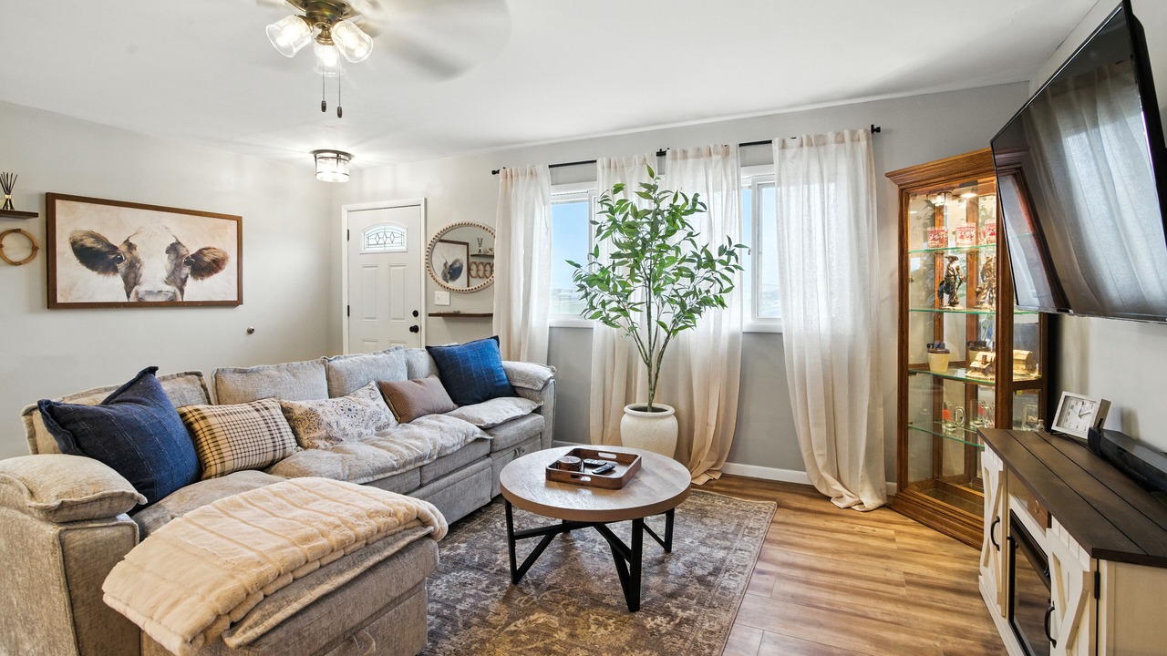 Photo of Livingroom in Lincoln