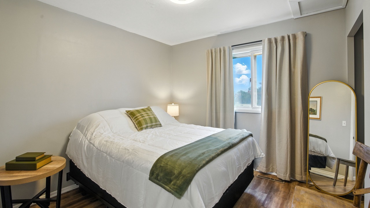 Photo of Bedroom in Lincoln
