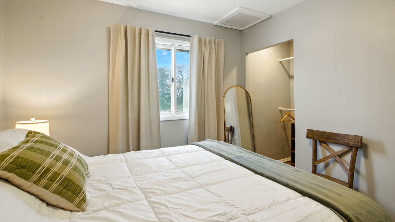 Photo of Bedroom in Lincoln