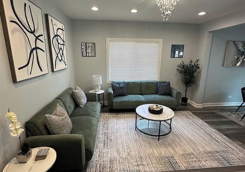 Photo of Livingroom in Franklin Park
