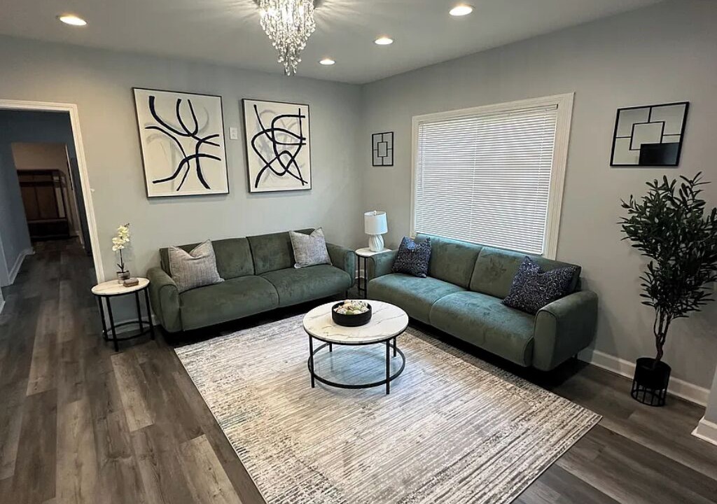 Photo of Livingroom in Franklin Park