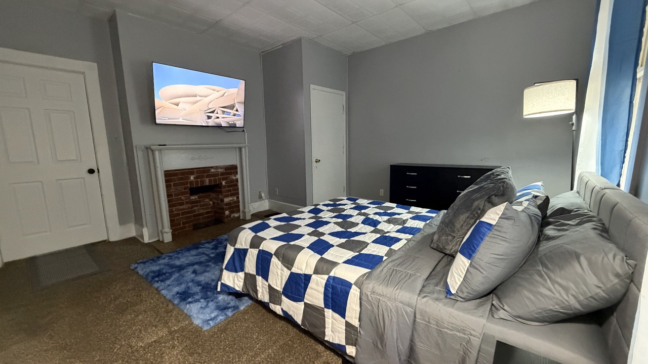 Photo of Bedroom in Evansville