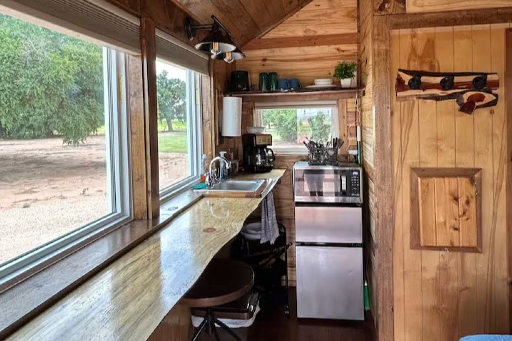 Photo of Kitchen in Flomot