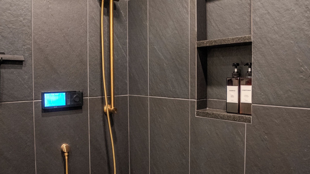 Photo of Bathroom in Holcomb