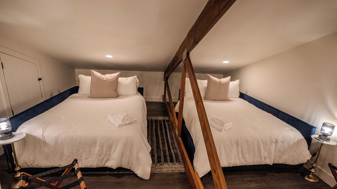 Photo of Bedroom in Holcomb