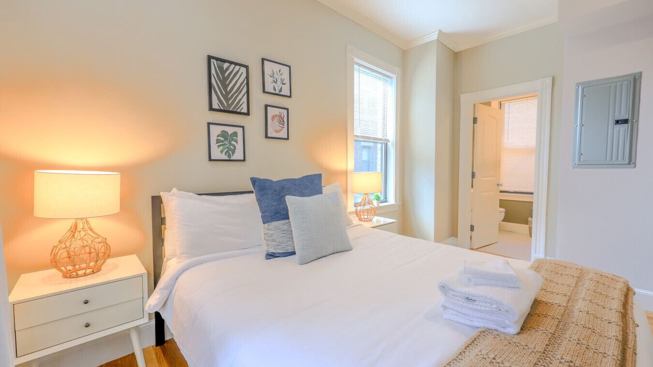 Photo of Bedroom in Fenway–Kenmore