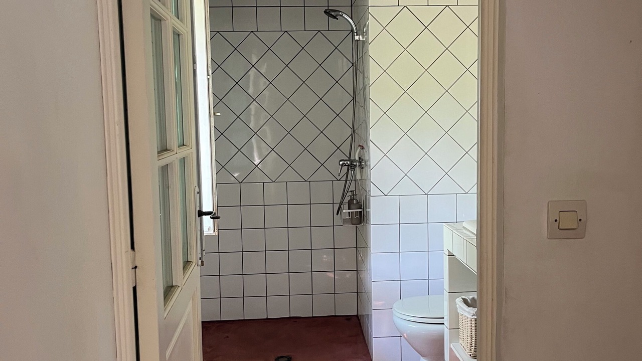 Photo of Bathroom in Montreuil-aux-Lions