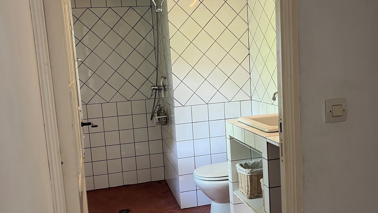Photo of Bathroom in Montreuil-aux-Lions