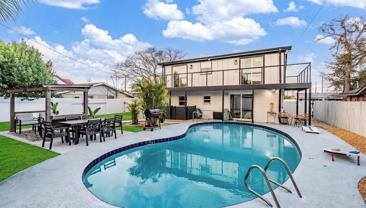 Photo of Outdoor in Pinecrest West Park