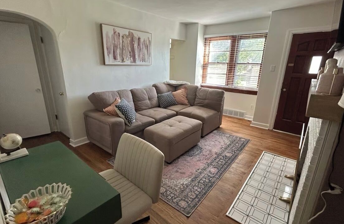 Photo of Livingroom in Belleville