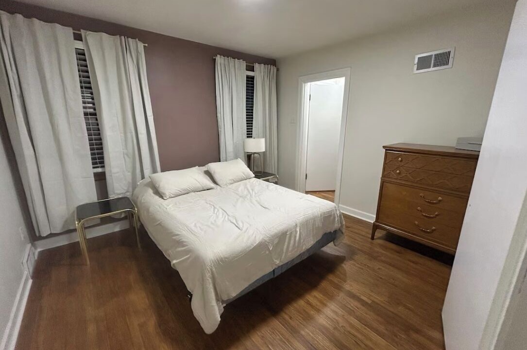 Photo of Bedroom in Belleville