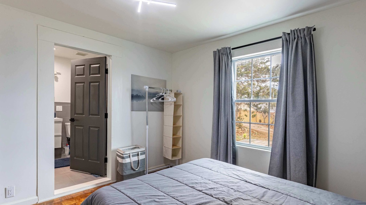Photo of Bedroom in Oakley