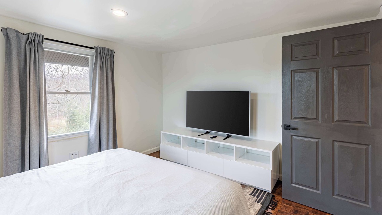 Photo of Bedroom in Oakley