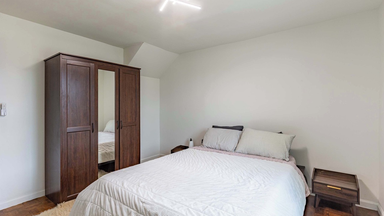 Photo of Bedroom in Oakley