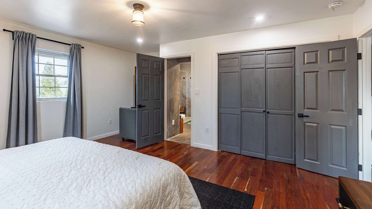 Photo of Bedroom in Oakley