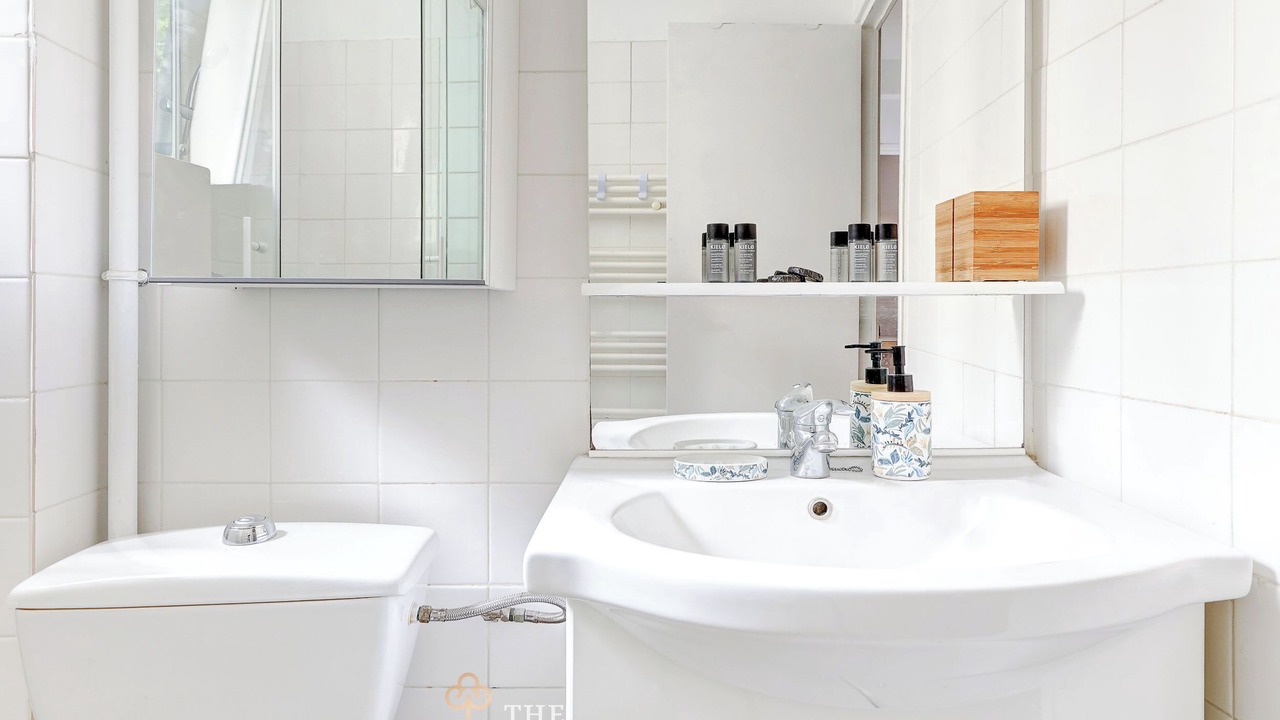 Photo of Bathroom in 13th Arrondissement