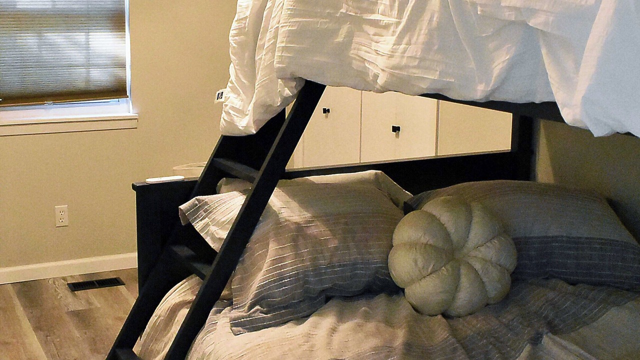 Photo of Bedroom in Fairfield Bay