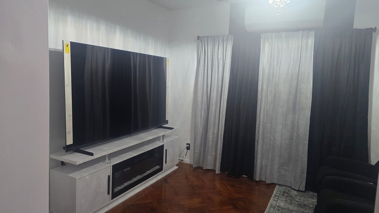 Photo of Livingroom in Canarsie