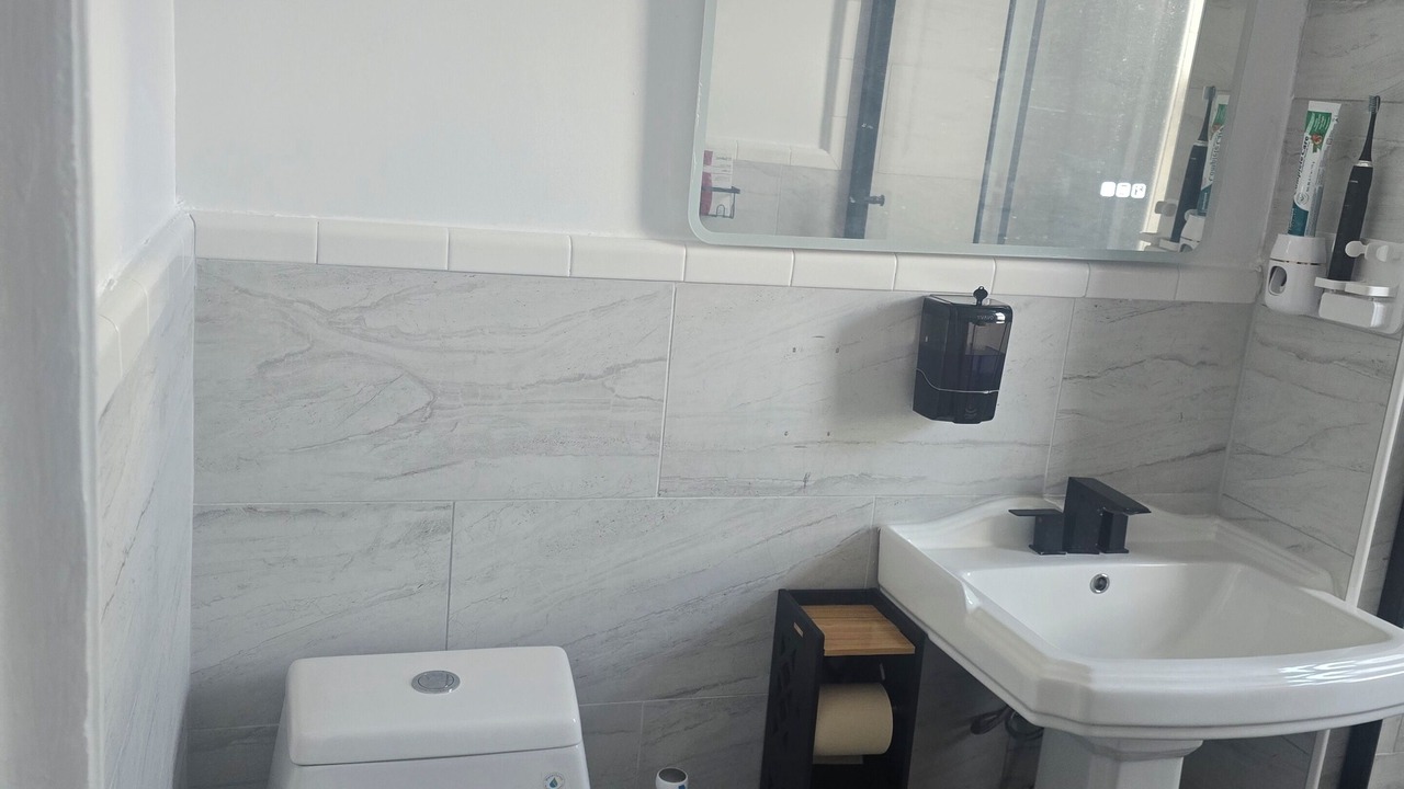 Photo of Bathroom in Canarsie