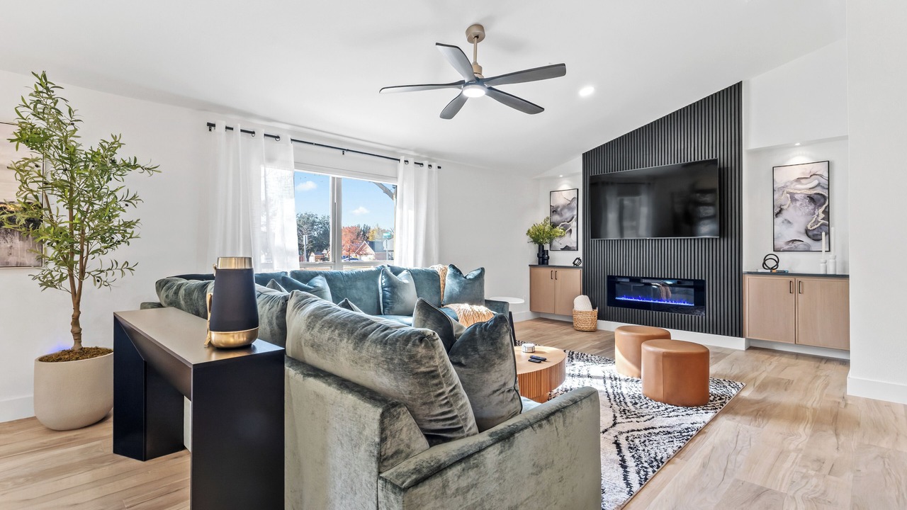 Photo of Livingroom in Keller