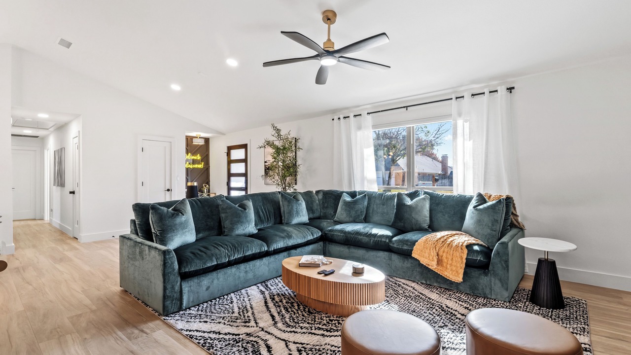Photo of Livingroom in Keller
