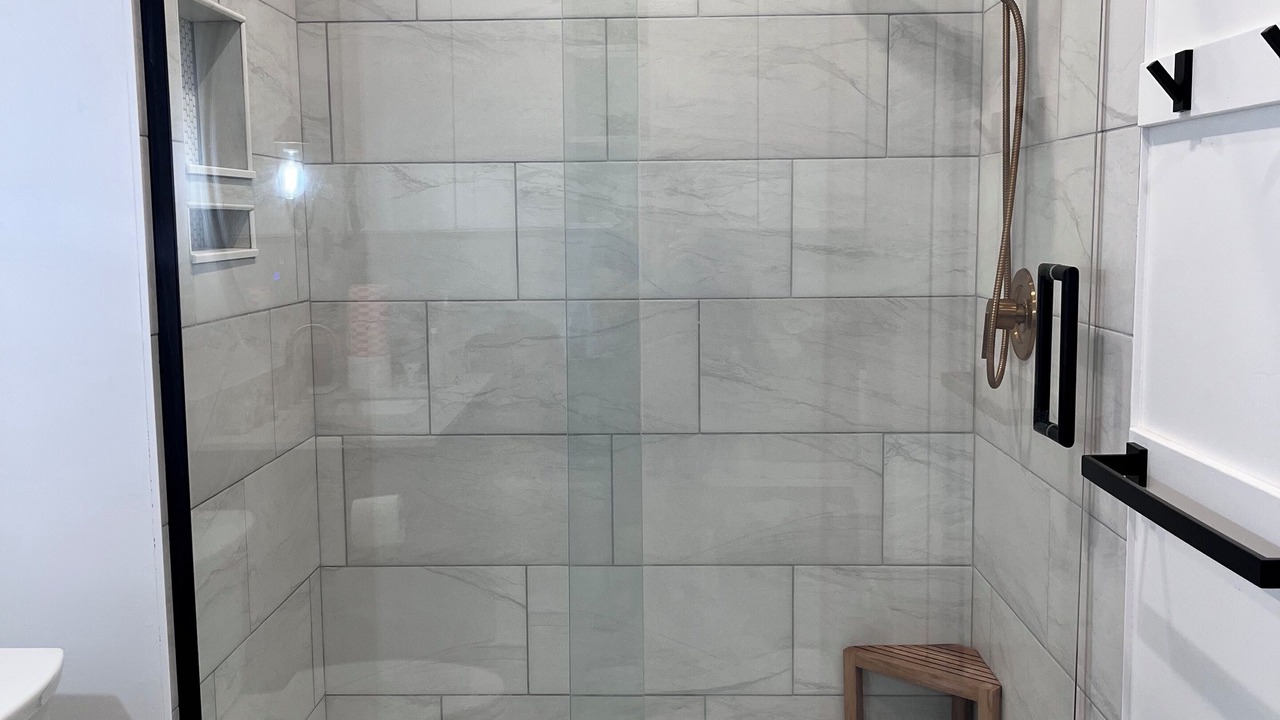 Photo of Bathroom in Lakeside