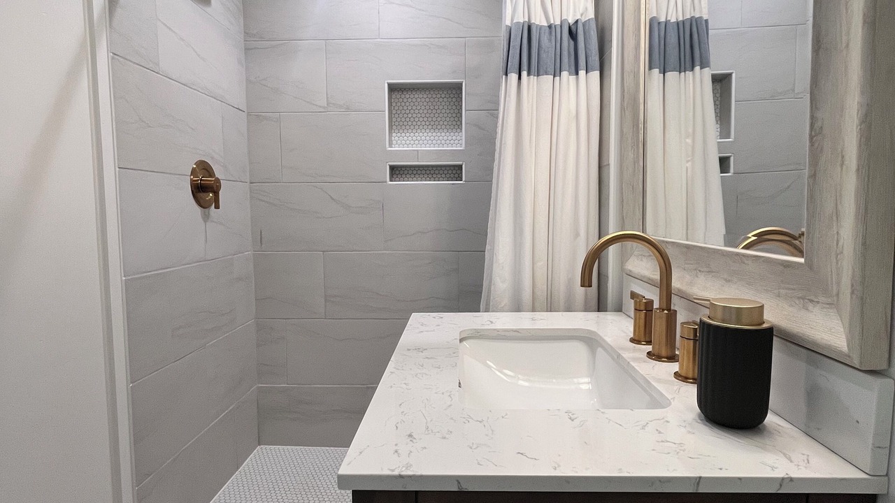 Photo of Bathroom in Lakeside