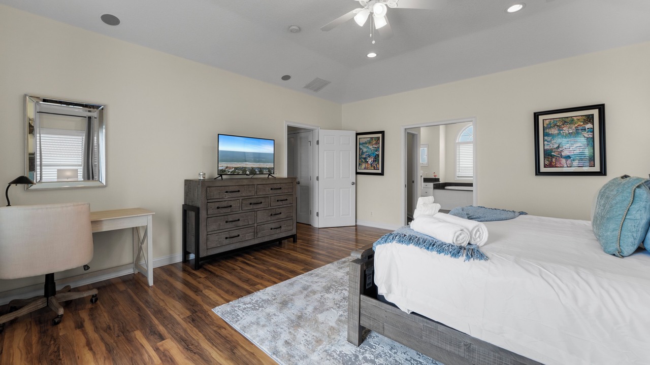 Photo of Bedroom in Crescent Beach