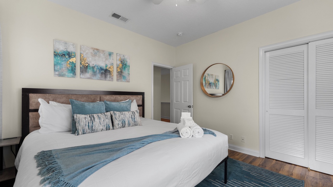 Photo of Bedroom in Crescent Beach