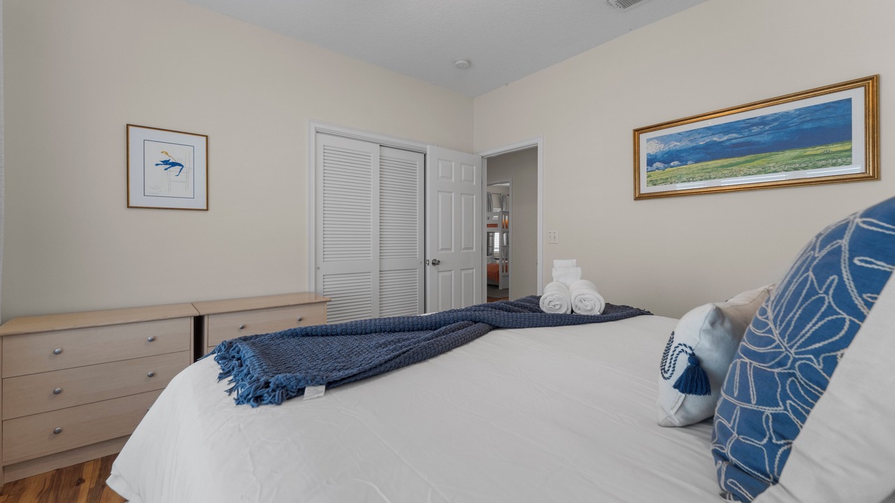 Photo of Bedroom in Crescent Beach