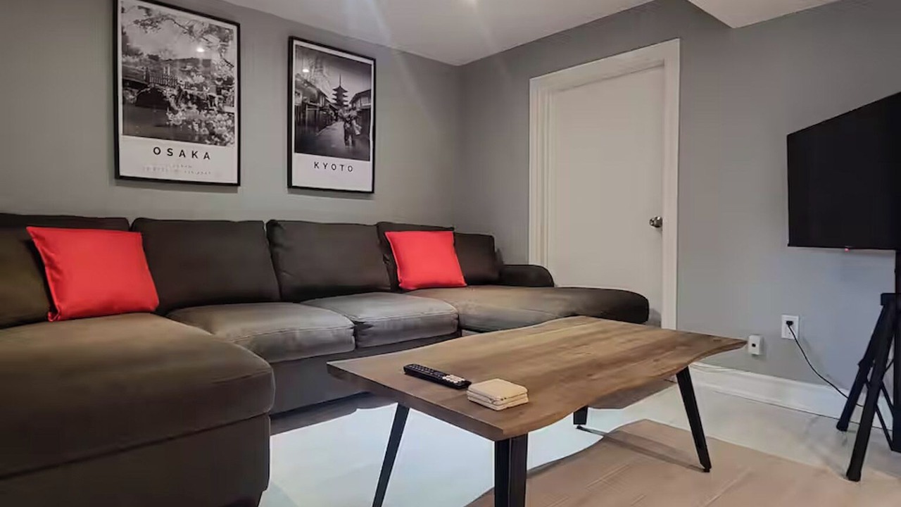 Photo of Livingroom in Lakeview