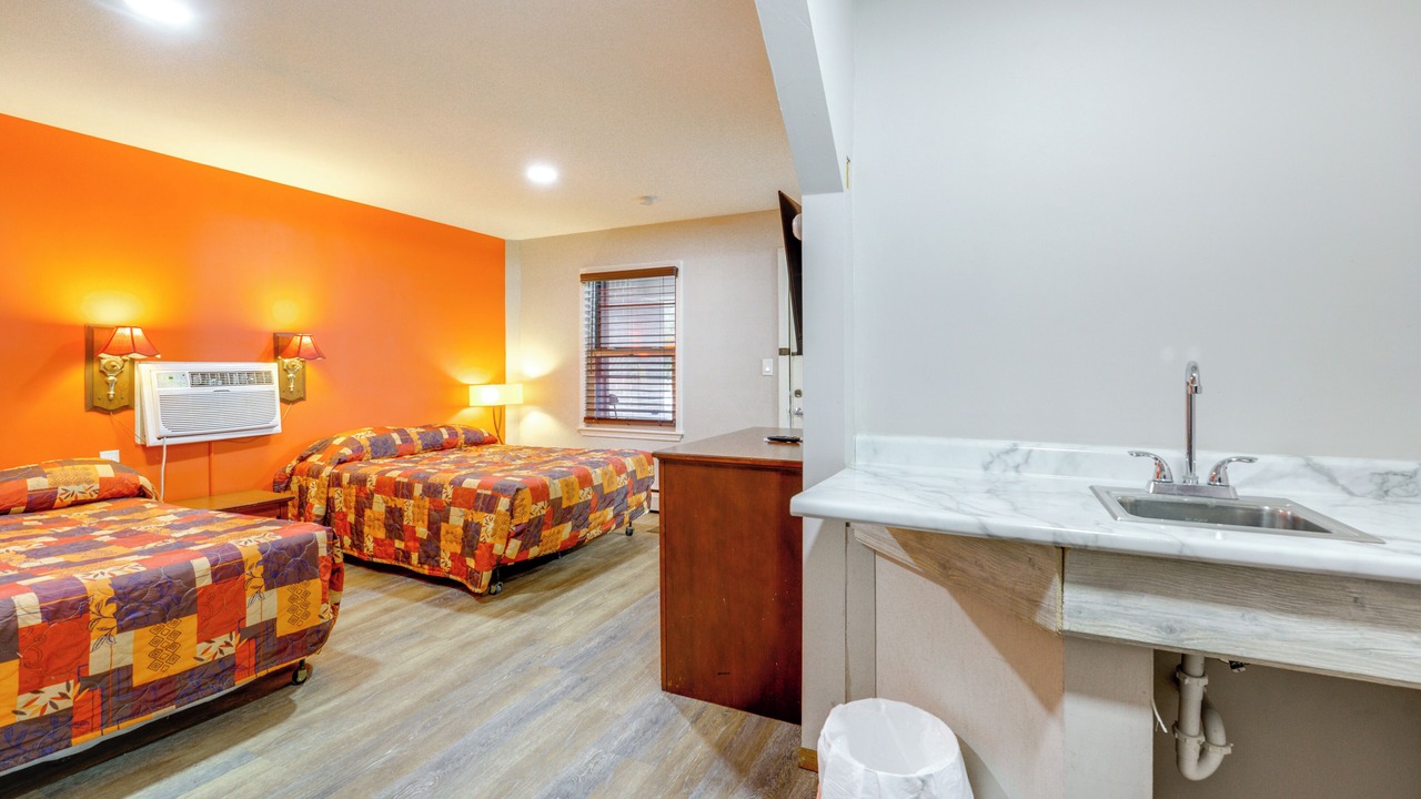 Photo of Bedroom in Clarkston