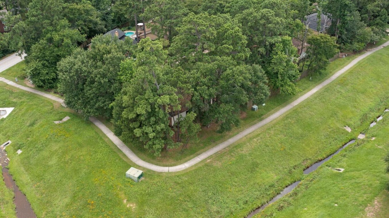 Photo of Outdoor in Grogan's Mill