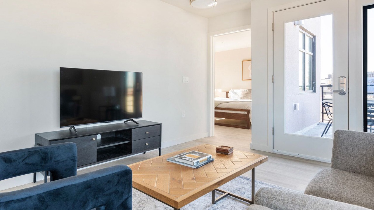 Photo of Livingroom in Central Berkeley