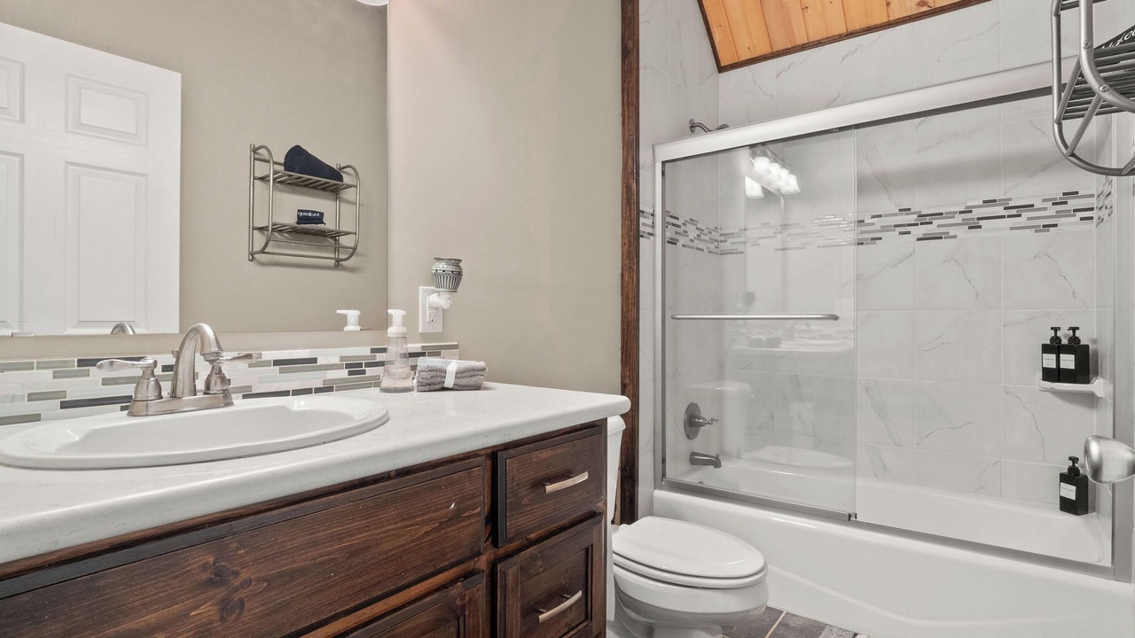 Photo of Bathroom in Negreet