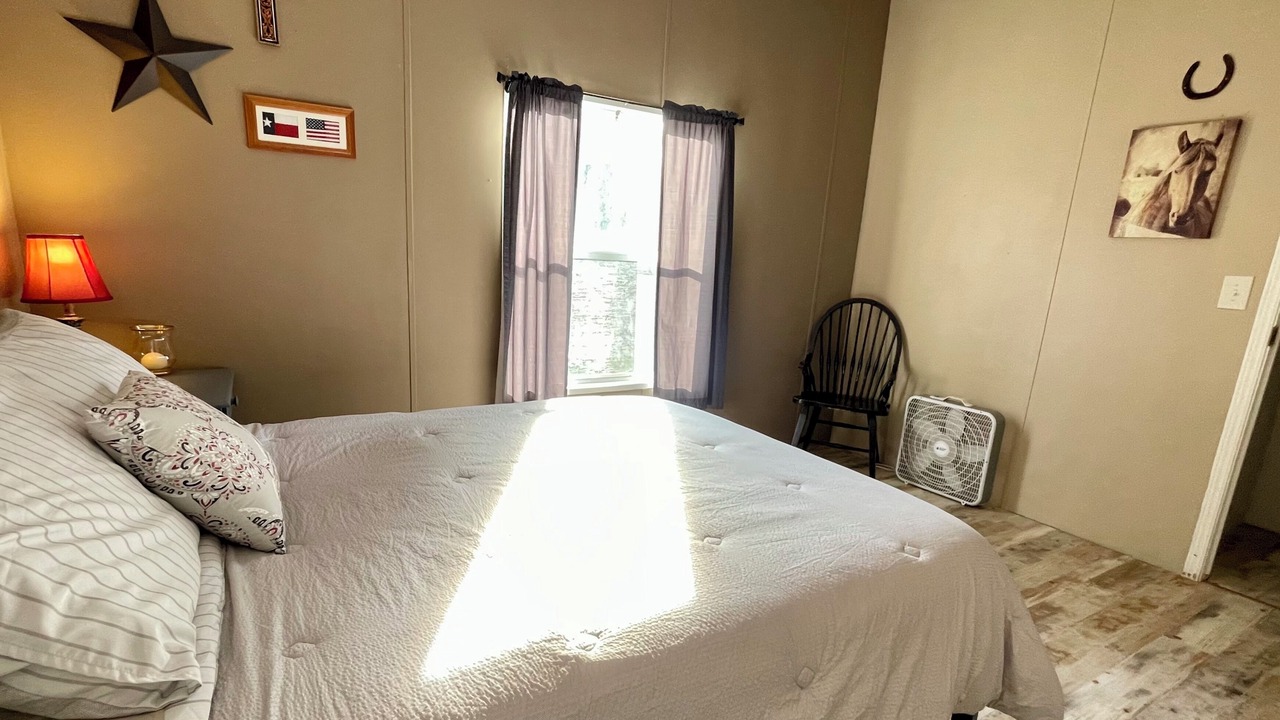 Photo of Bedroom in Centralia