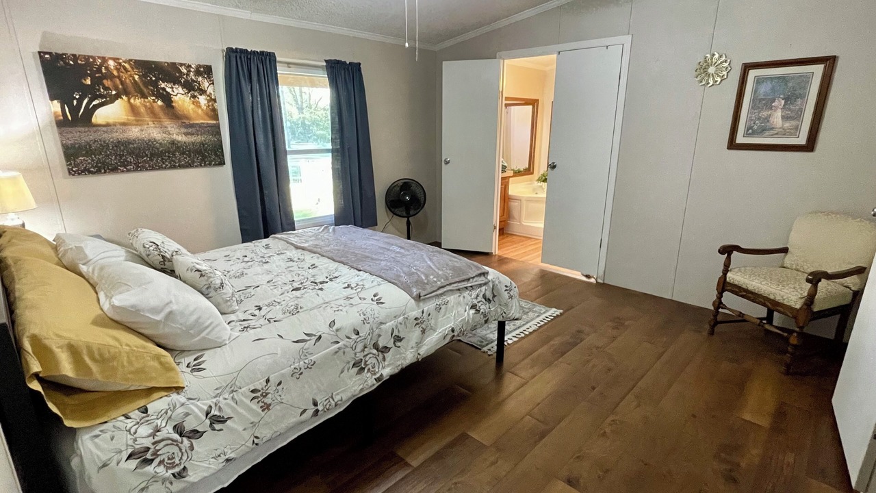 Photo of Bedroom in Centralia