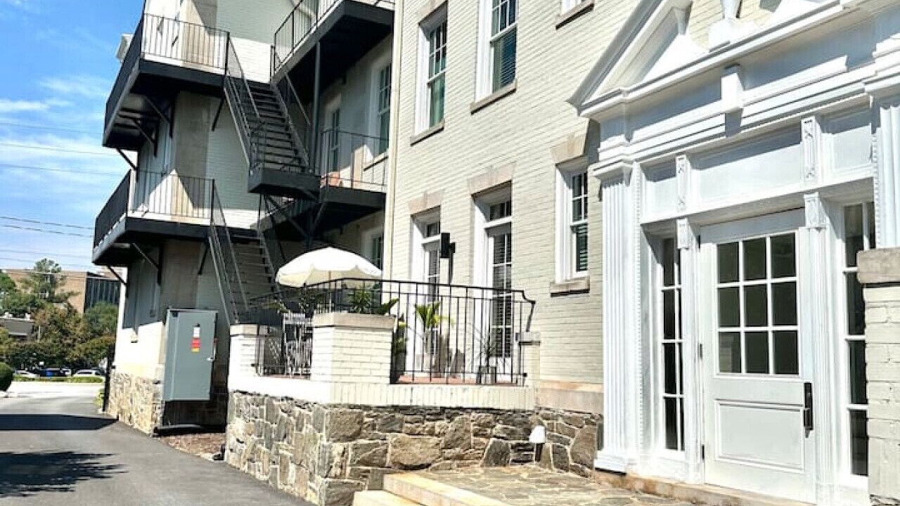 Photo of Outdoor in Garden Hills