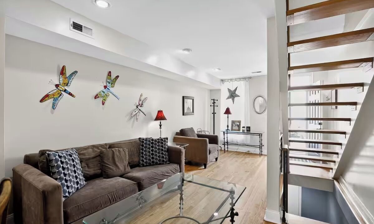 Photo of Livingroom in Canton