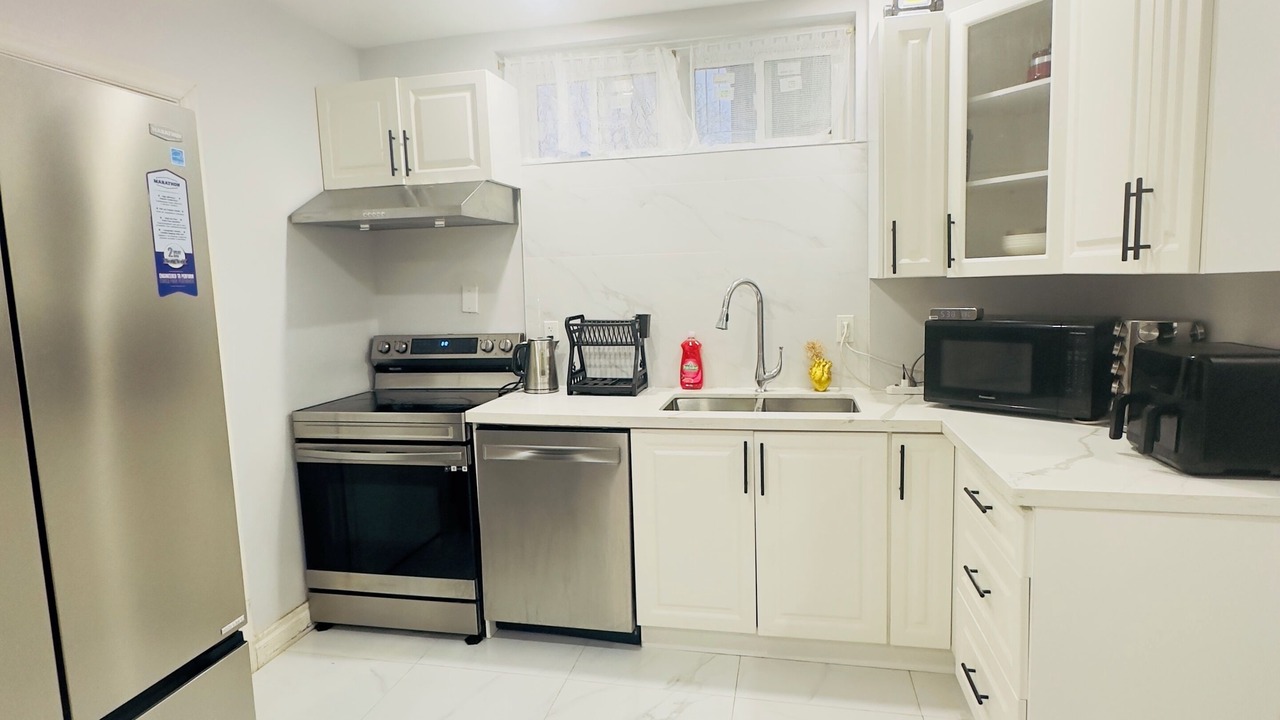 Photo of Kitchen in Curran Hall
