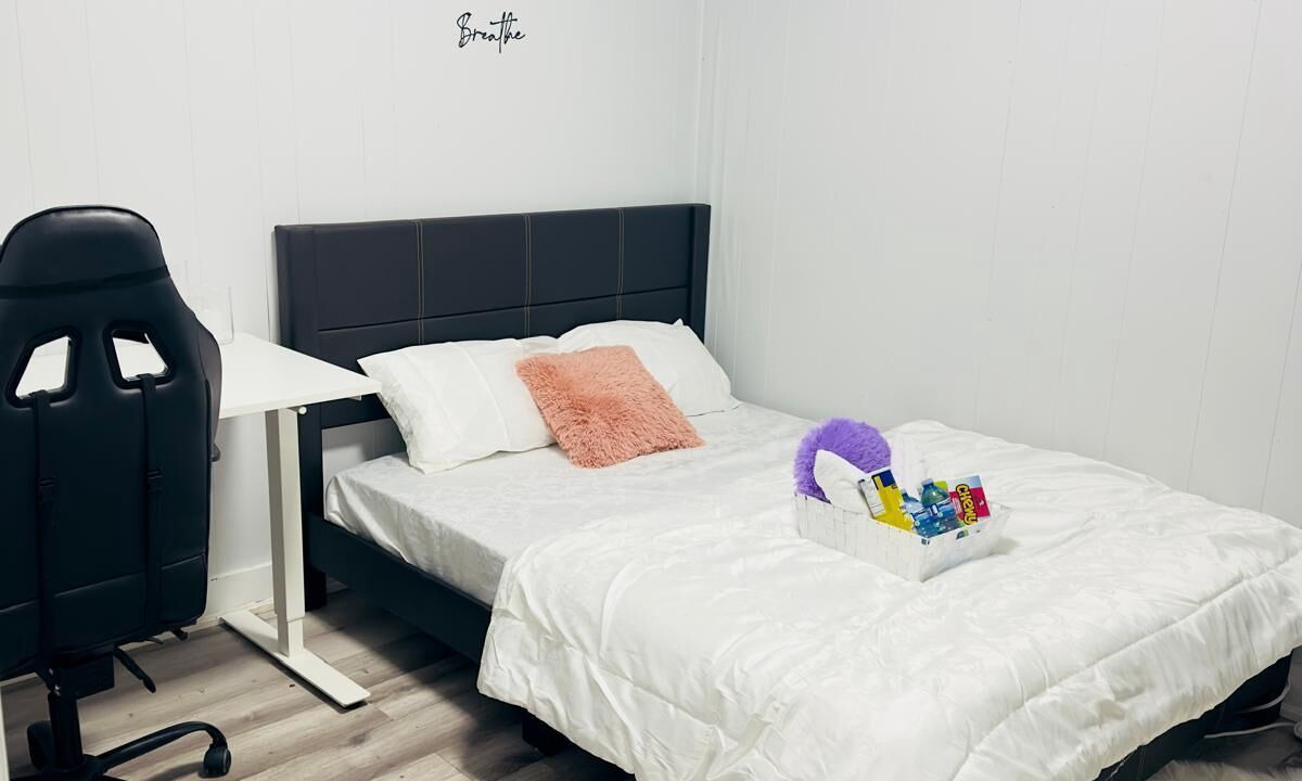 Photo of Bedroom in Curran Hall