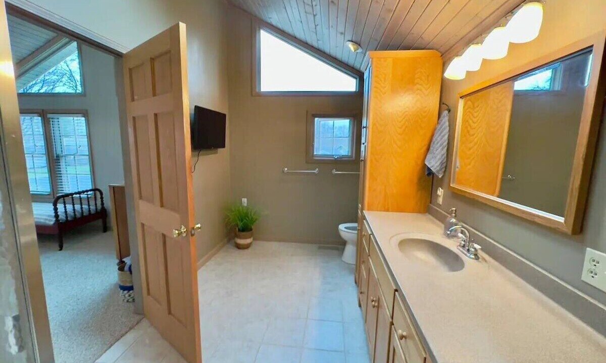 Photo of Bathroom in Russells Point