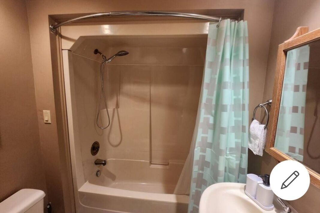Photo of Bathroom in Chatham-Kent