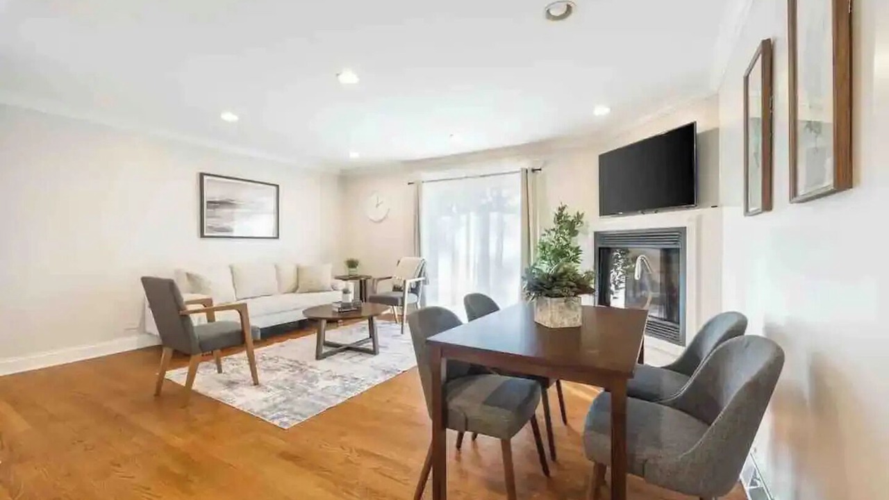 Photo of Livingroom in Arlington Heights