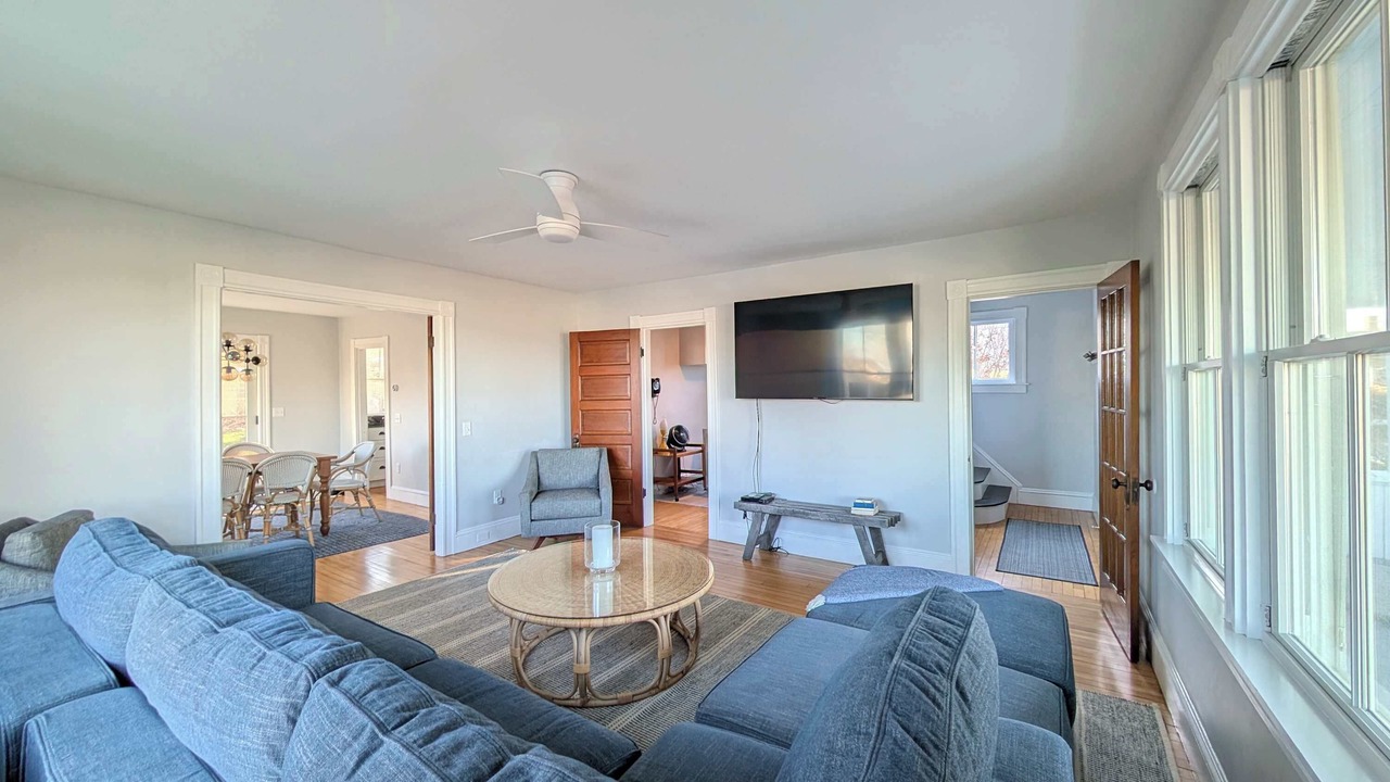 Photo of Livingroom in Block Island